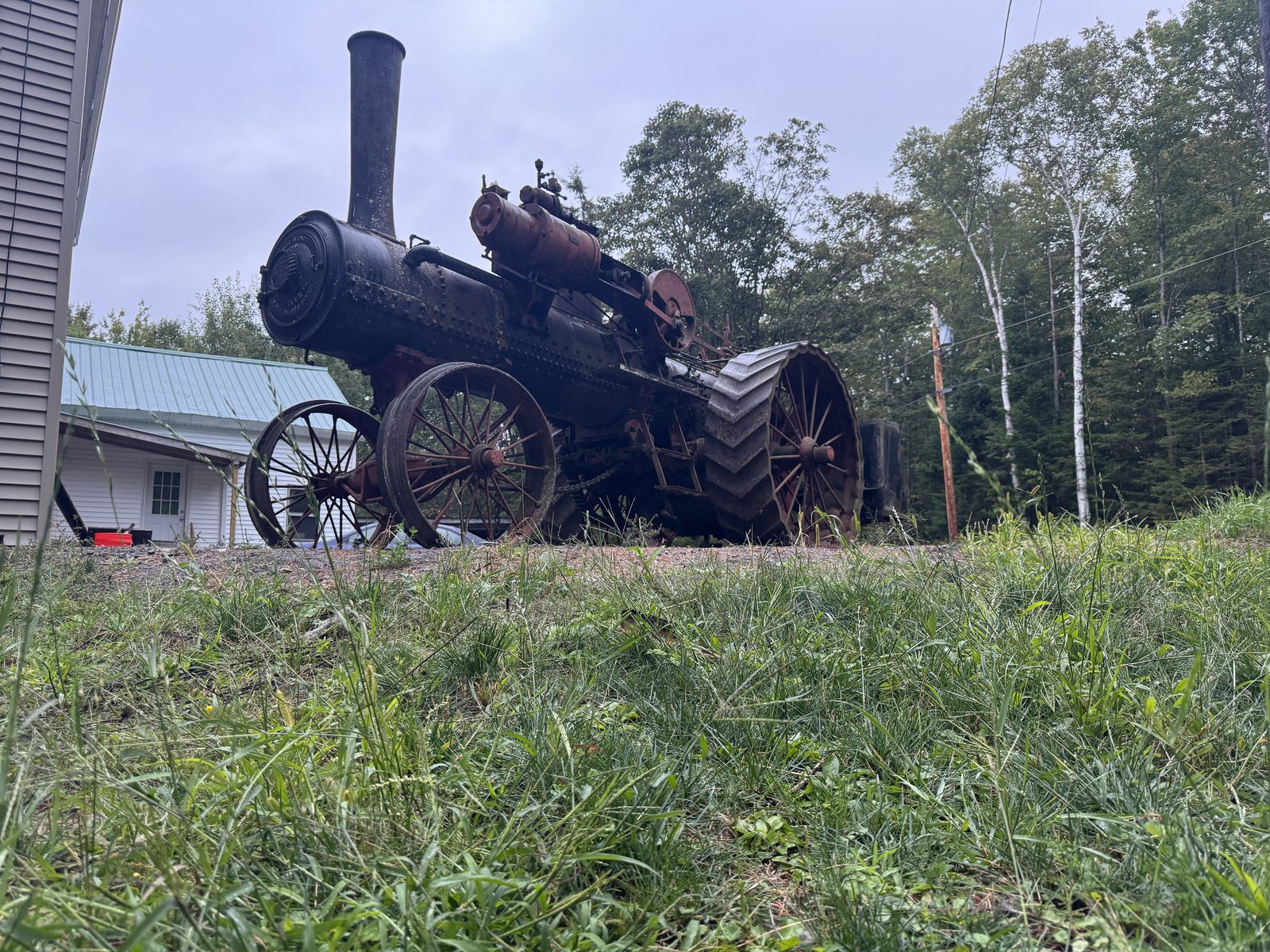 Side view of Port Huron #7909 showing the rear traction wheels